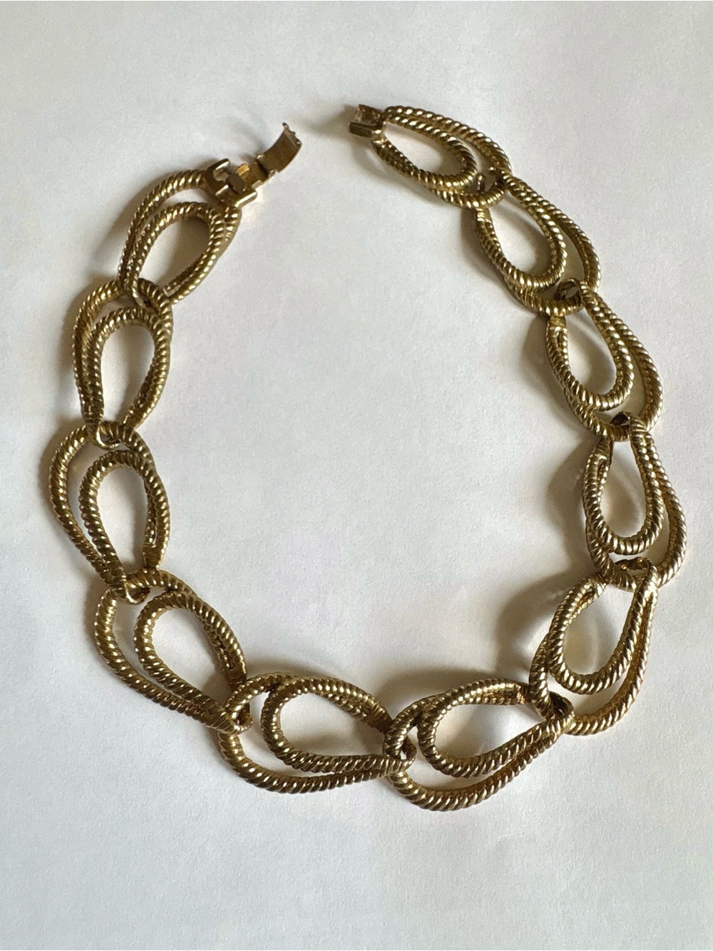 Vintage 1980s Gold Tone Oval Interlocking Link Chunky Statement Collar Necklace
